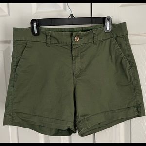 Old Navy Everyday Mid Rise Shorts